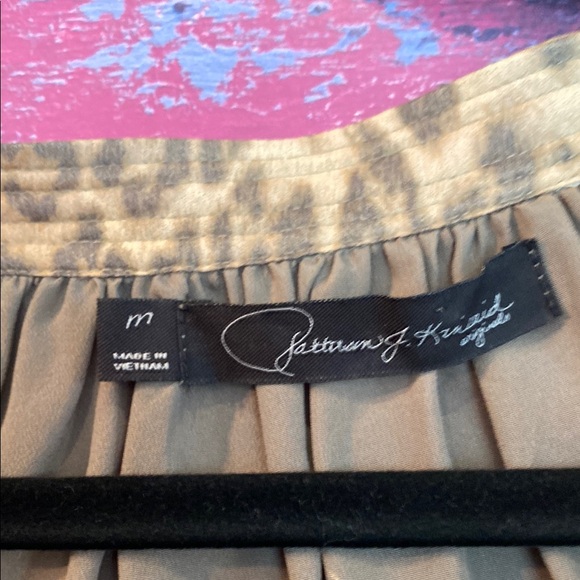 Patterned Pleated Blouse - Picture 1 of 3